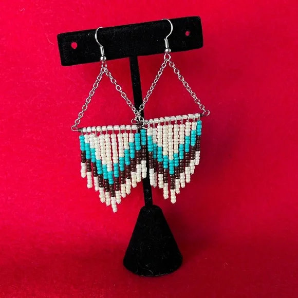 🤍Handmade Earrings 🤍 - Picture 2 of 6